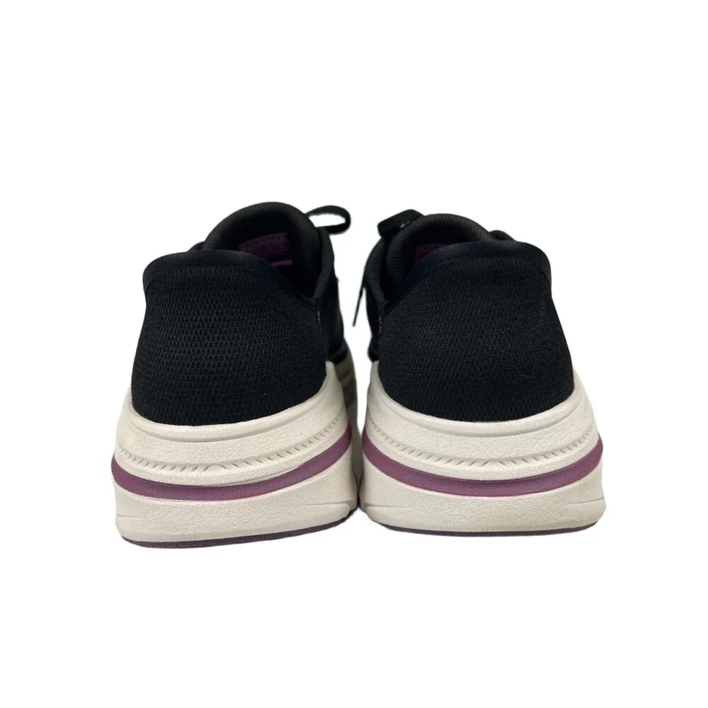 Skechers Women's Black Go Run Arch Fit Slip In Sneakers - 8.5 Wide